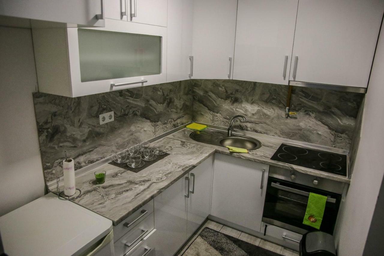 Lovely Apartment Omar Sarajewo Zewnętrze zdjęcie