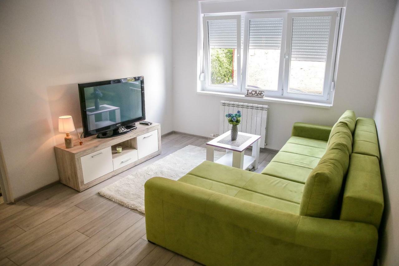 Lovely Apartment Omar Sarajewo Zewnętrze zdjęcie