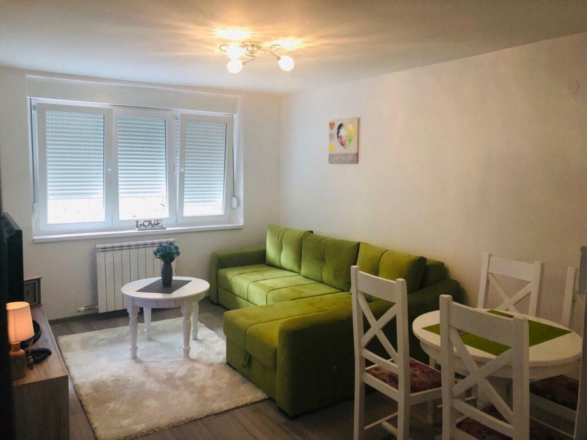 Lovely Apartment Omar Sarajewo Zewnętrze zdjęcie